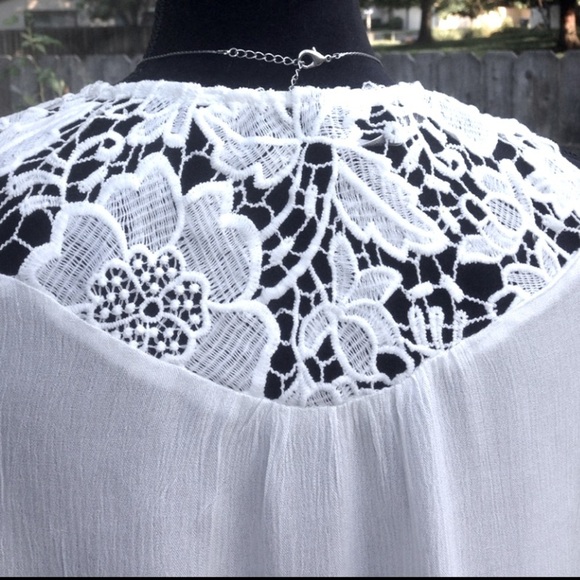 Ivory rayon lace panel sleeveless peasant blouse size M, NWT - Picture 3 of 4